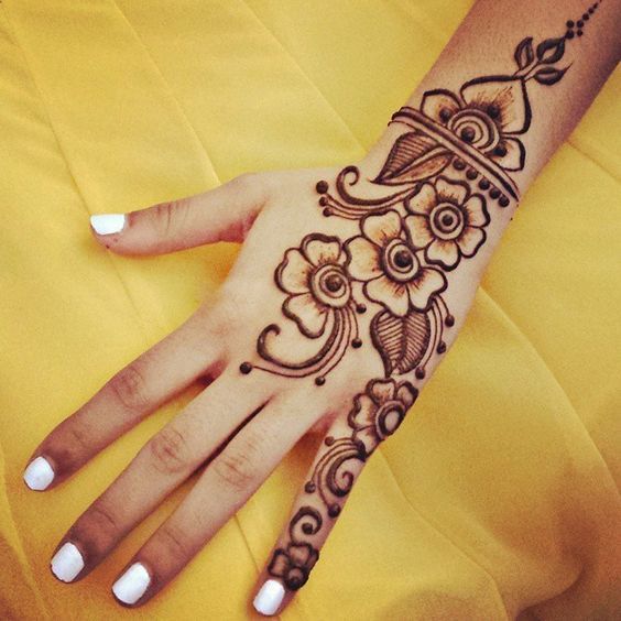 Easy Arabic Mehndi For Floral Patterns